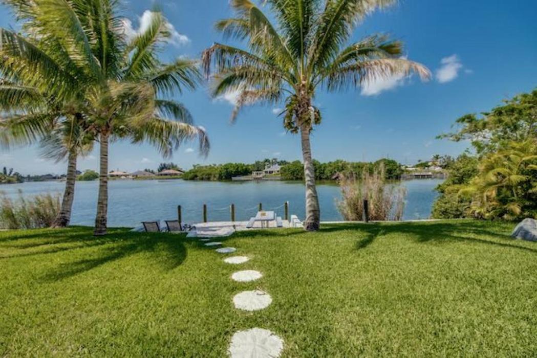 Villa Florida Vacation Cape Coral Exterior photo